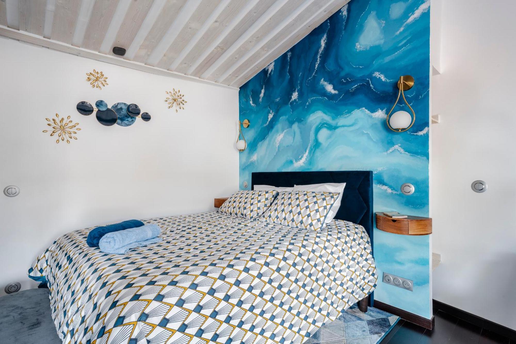 Aux Heures Bleues LʼIsle-sur-la-Sorgue Extérieur photo